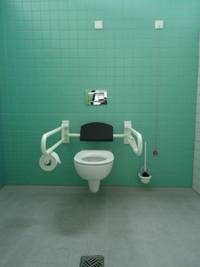 Westbad Freibad - Behinderten-WC Toilette